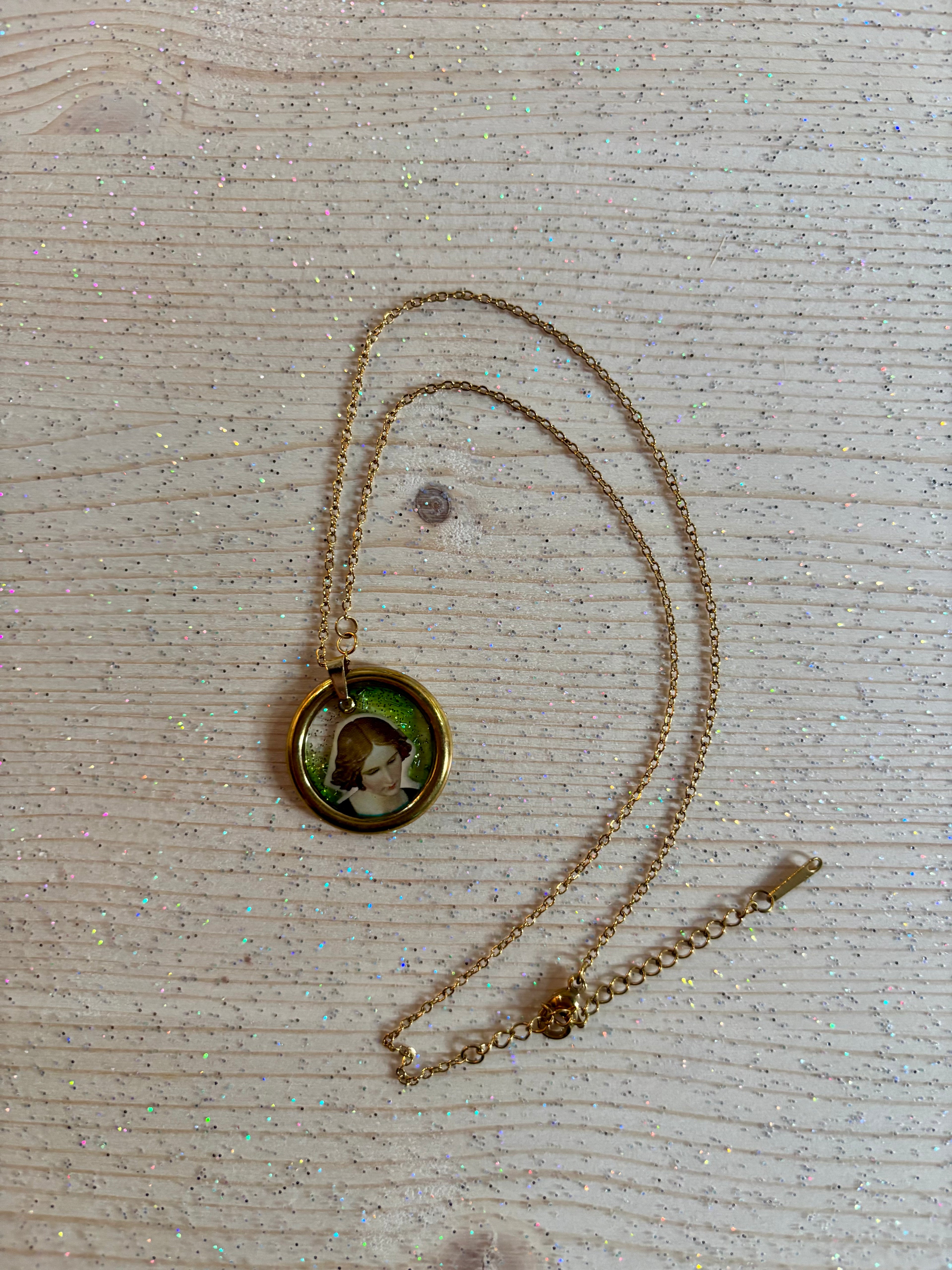 Collana con ciondolo - Short Bob
