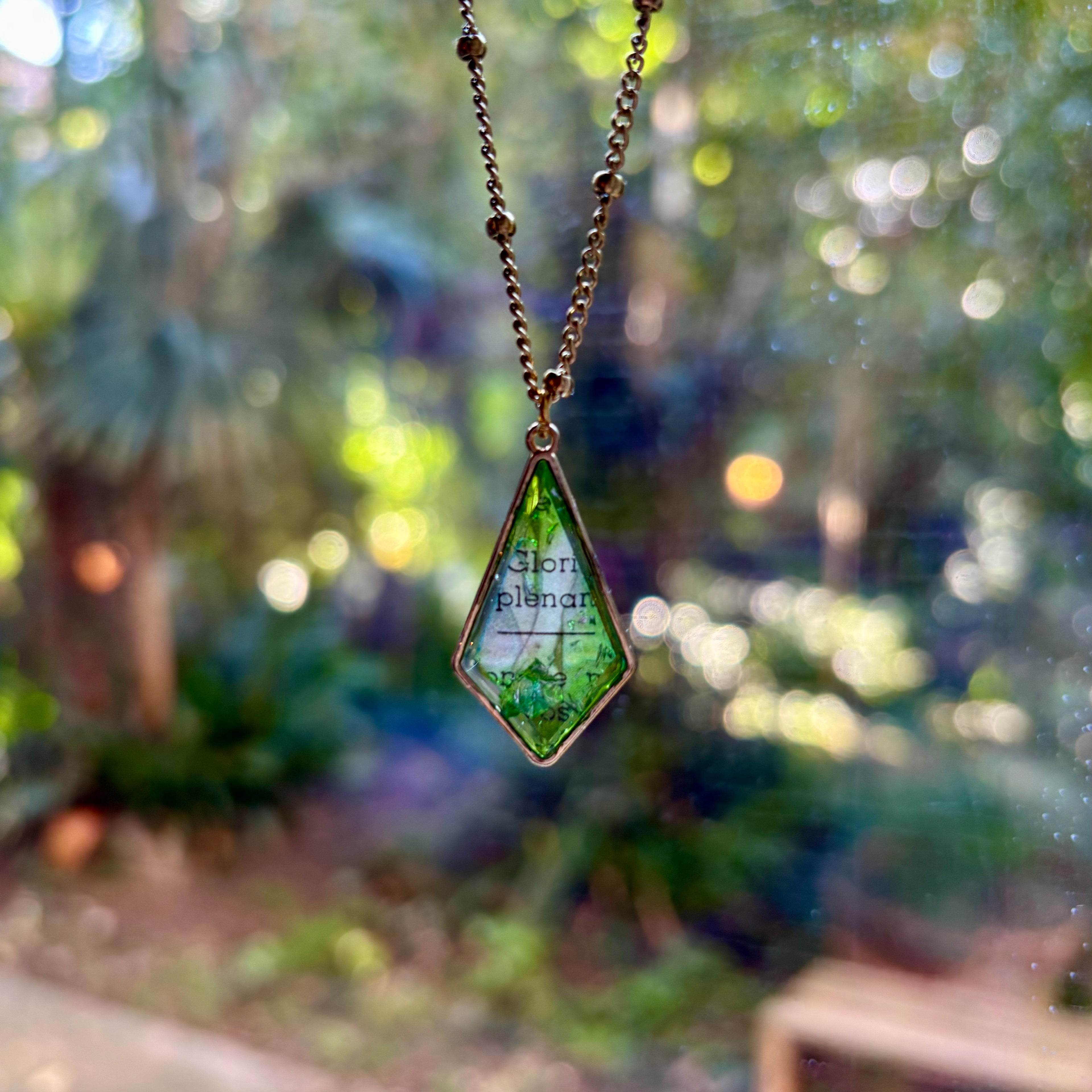 Collana con ciondolo - Pedites