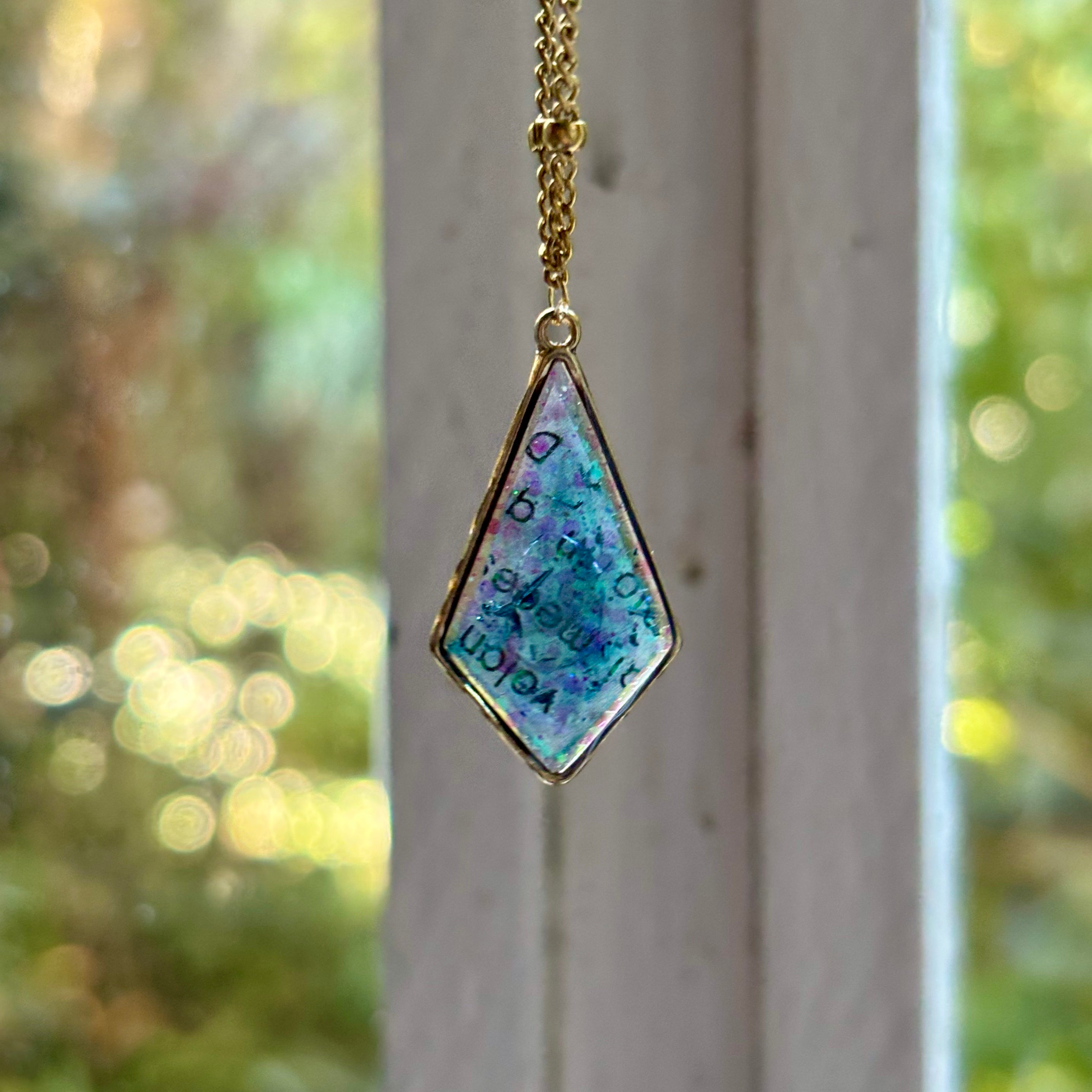 Collana con ciondolo - Faded Eurosia