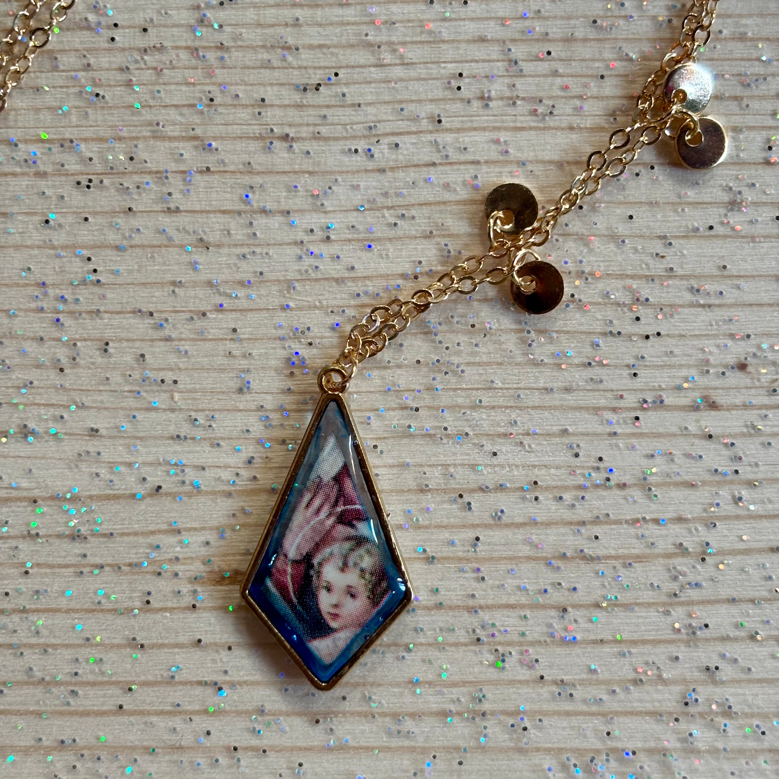 Collana con ciondolo - Sacra Infanzia