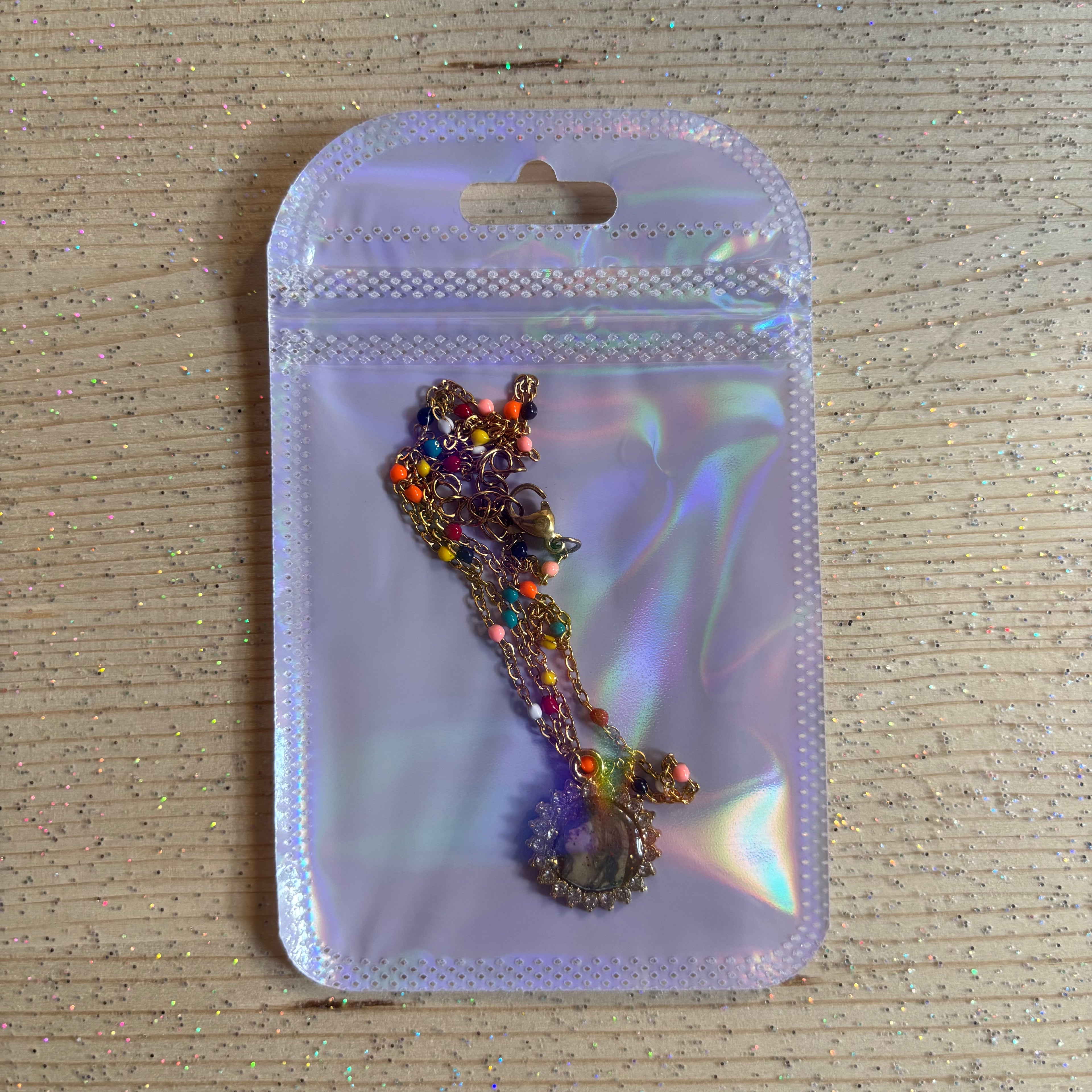 Collana con ciondolo - Donna Castana