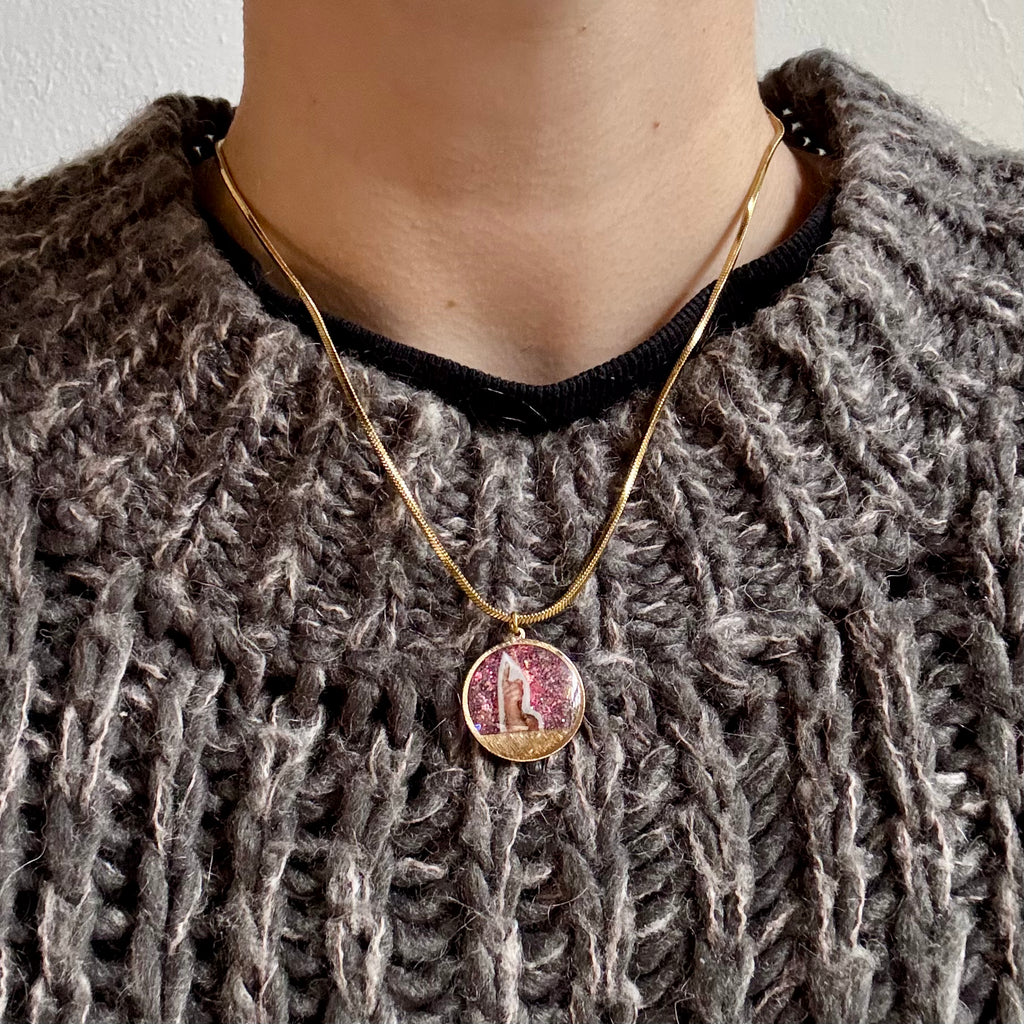 Collana con ciondolo - Audite Omnes