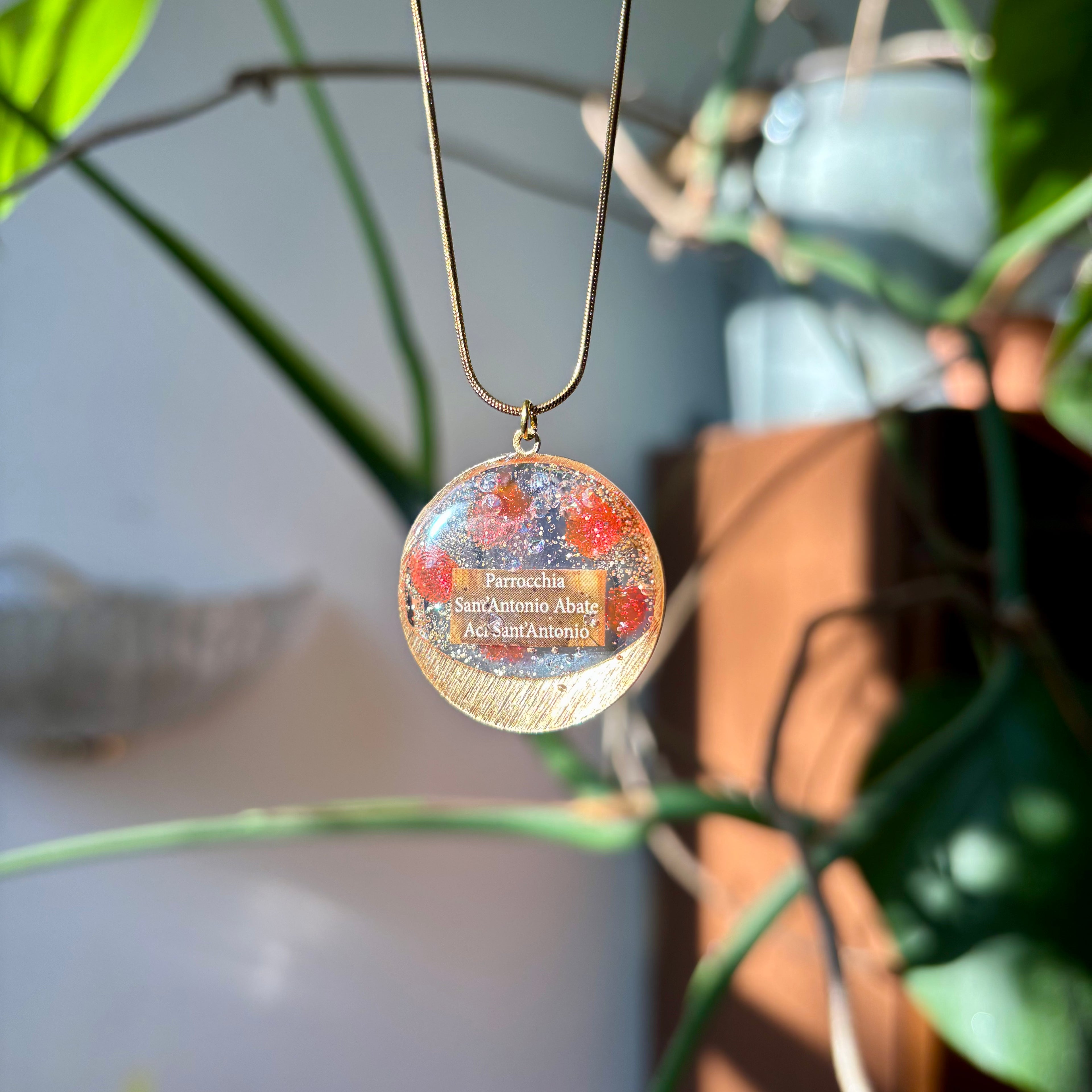 Collana con ciondolo - Parrocchia Sant'Antonio Abate