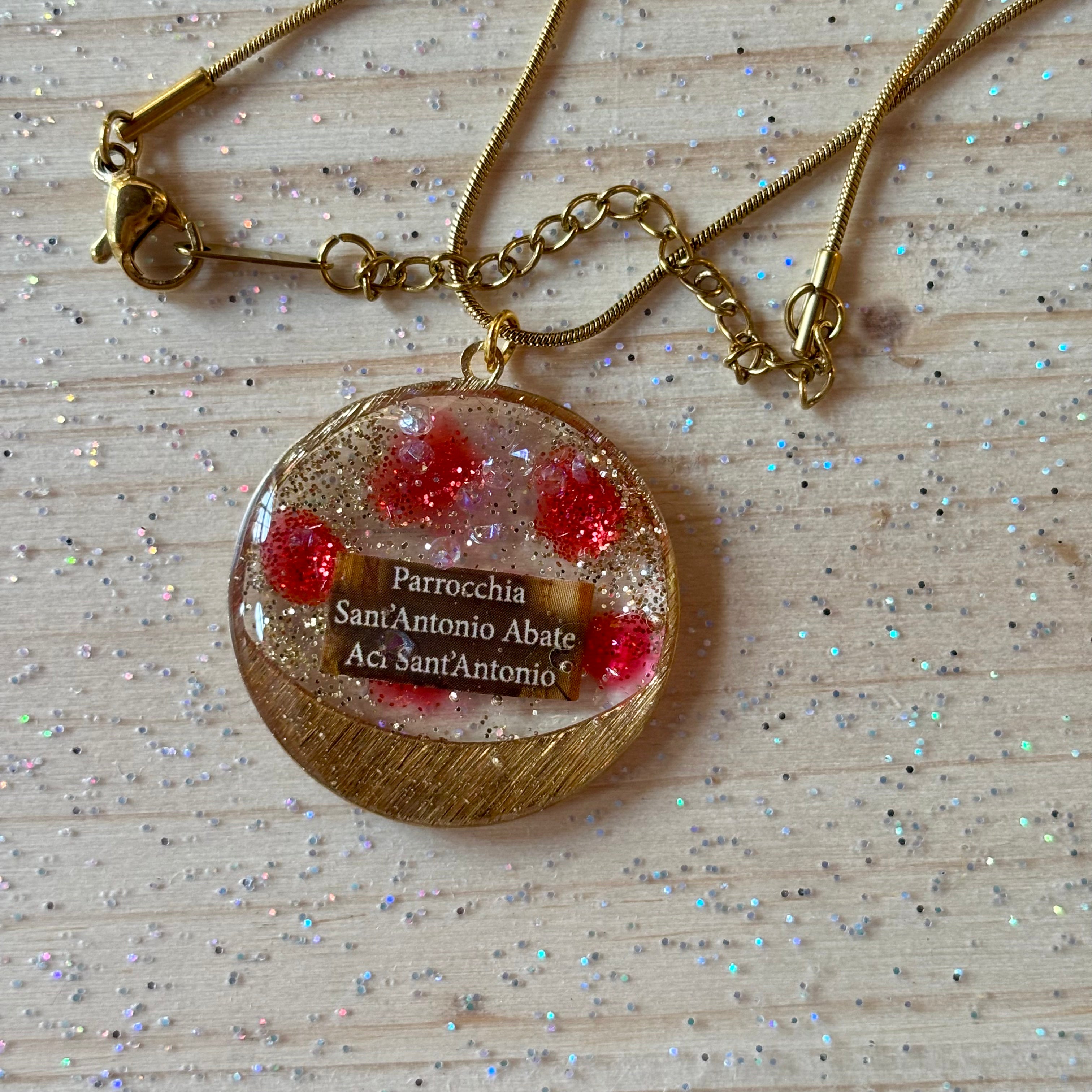 Collana con ciondolo - Parrocchia Sant'Antonio Abate
